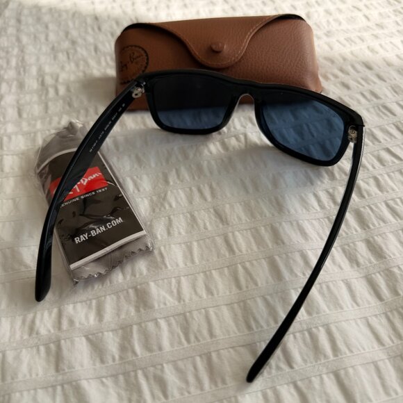 Ray-Ban Justin Classic sunglasses in Green Metallic NWOT - Picture 11 of 13